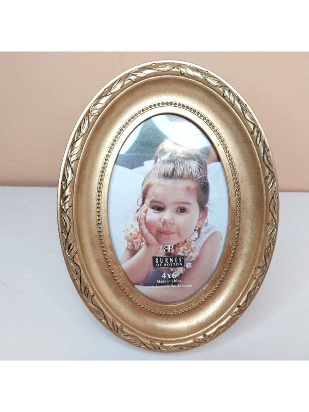 Vintage Burnes Of Boston Gold Oval Picture Frame 4x6 Leaf Scroll Border 2001